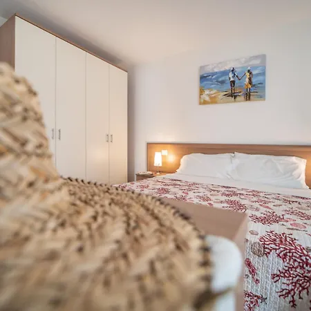 Residenza Monica Λινιάνο Σαμπιαντόρο