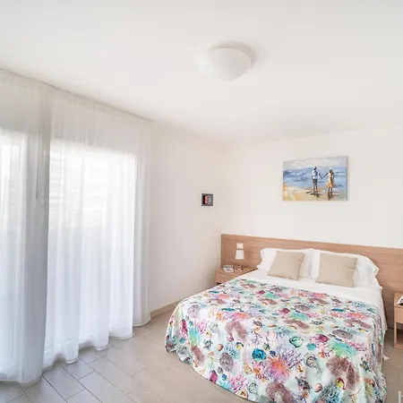 Apartment Residenza Monica *