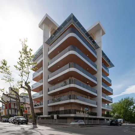 דירה Residenza Monica ליגננו סביאדורו