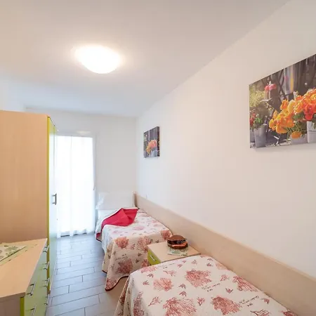 公寓 Residenza Monica *